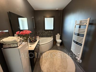 Maison - 117 m² - 5 pièces