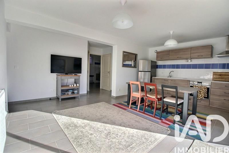 Maison - 237 m² - 8 pièces