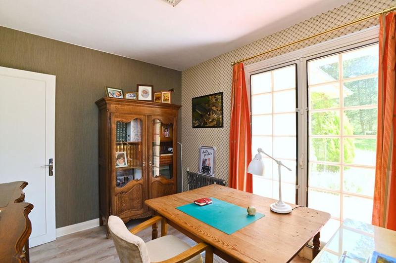Maison - 227 m² - 8 pièces