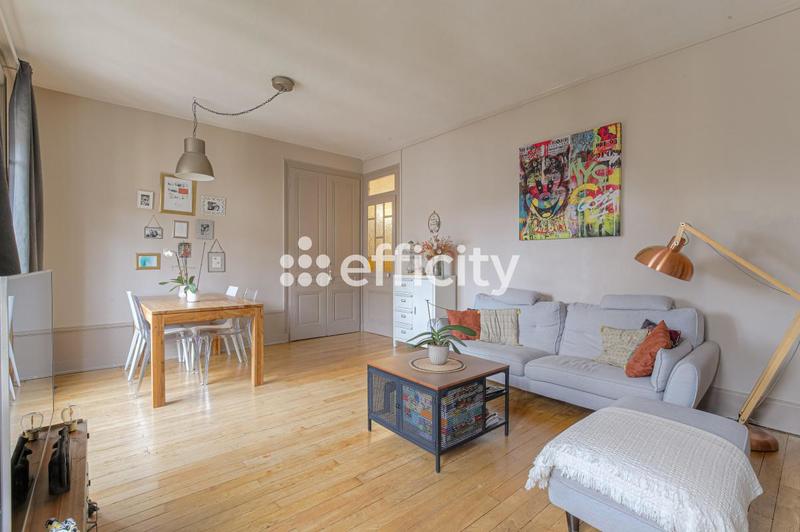 Appartement - 70 m² - 3 pièces