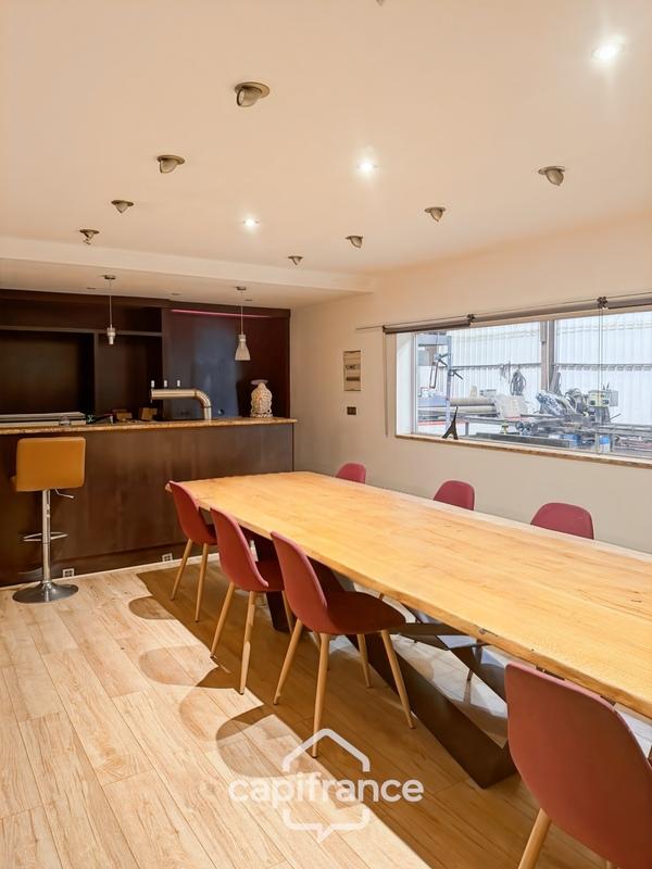 Bureau - 2 500 m² - 2 pièces