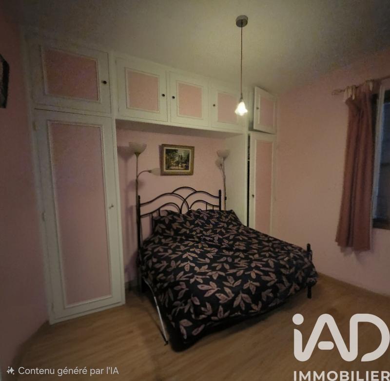 Maison - 217 m² - 8 pièces