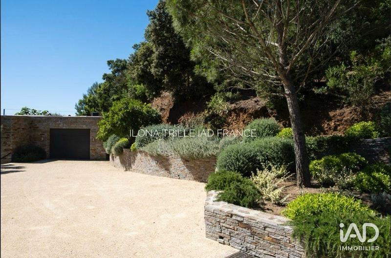 Maison - 300 m² - 5 pièces