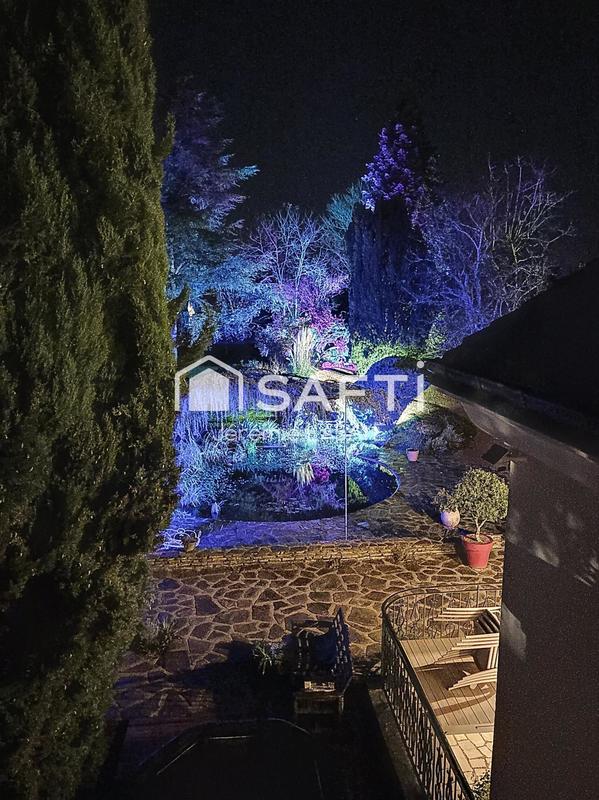 Maison - 287 m² - 7 pièces