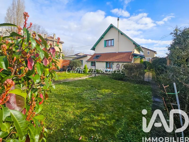 Maison - 86 m² - 4 pièces