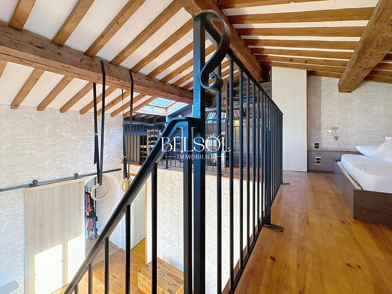 Mas - 295 m² - 10 pièces