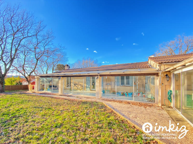 Maison - 92 m² - 4 pièces