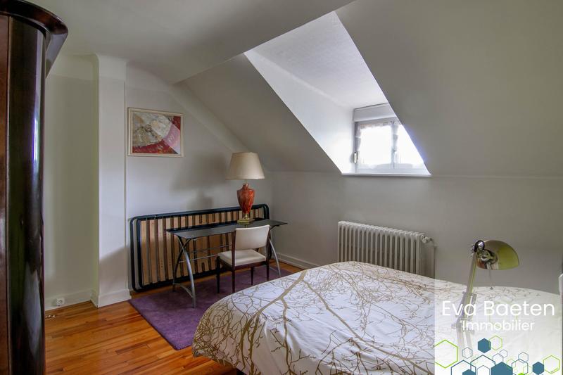 Maison - 265 m² - 10 pièces