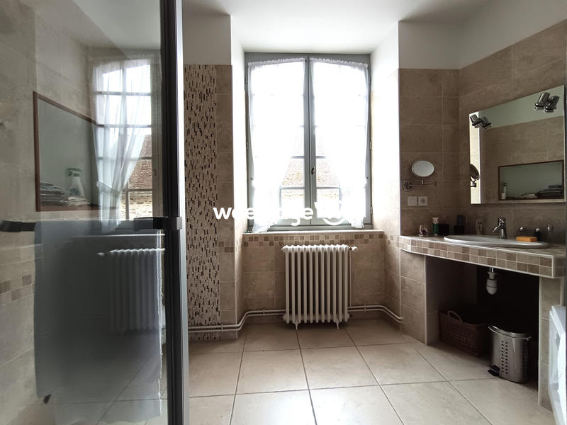 Maison - 392 m² - 15 pièces