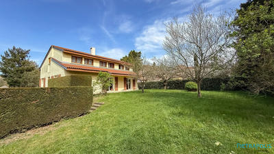 Villa - 181 m² - 7 pièces