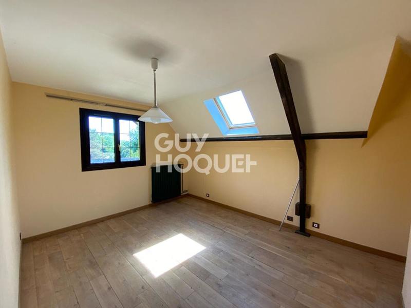 Maison traditionnelle - 193 m² - 9 pièces