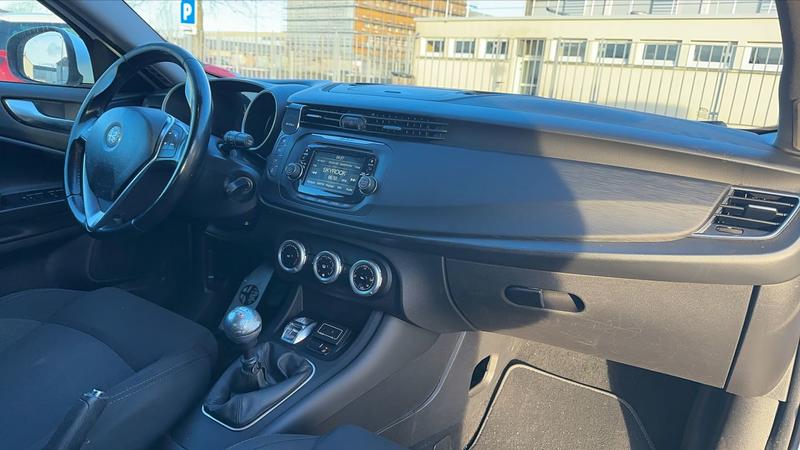 Alfa Romeo Giulietta 1.4 t-Jet 120 Distinctive