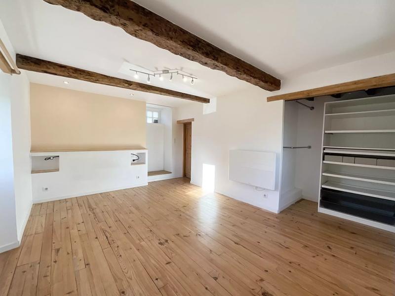 Appartement - 81 m² - 3 pièces