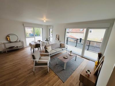 Appartement - 85 m² - 4 pièces