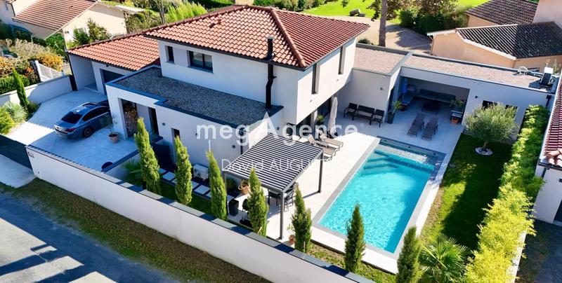 Maison - 193 m² - 6 pièces