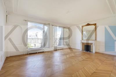 Appartement - 194 m² - 7 pièces
