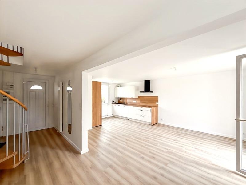 Maison de ville - 75 m² - 4 pièces