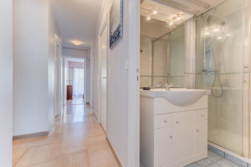 Appartement - 99 m² - 4 pièces