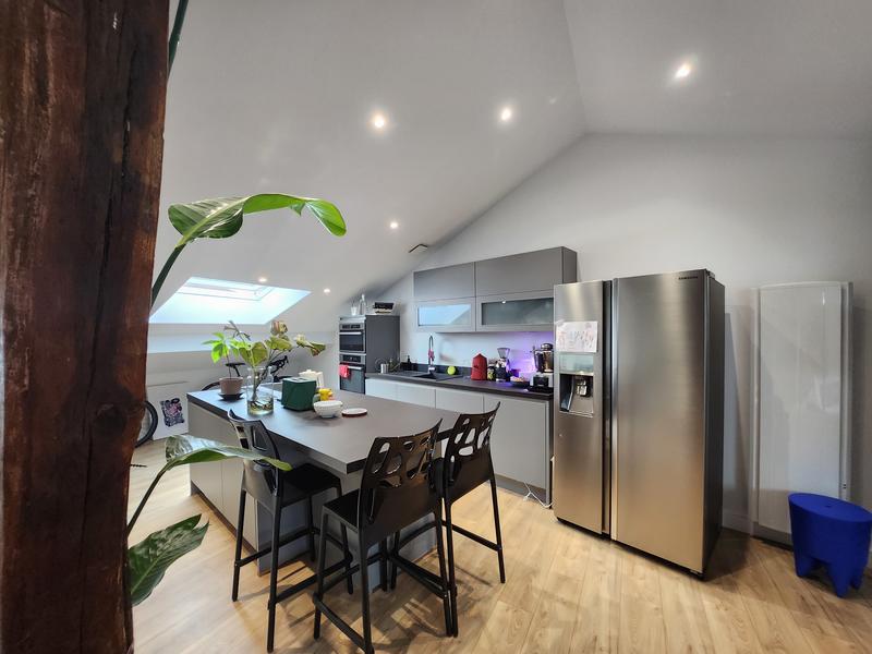 Appartement - 96 m² - 5 pièces