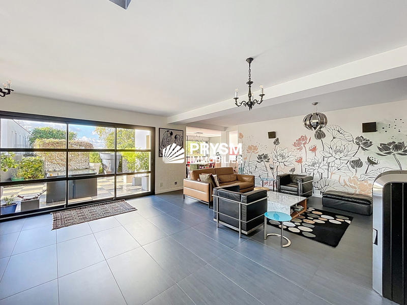 Maison contemporaine - 197 m² - 6 pièces