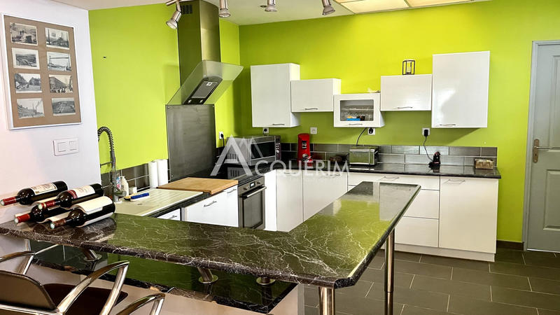 Loft - 100 m² - 4 pièces