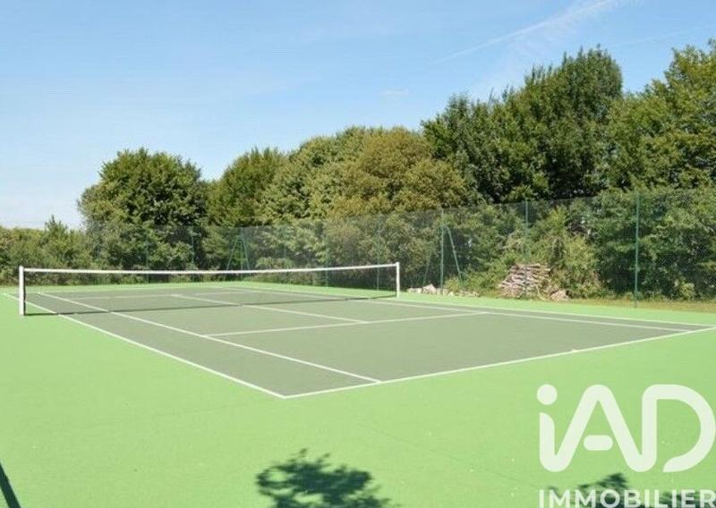 Maison - 220 m² - 2 pièces