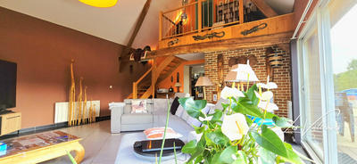 Maison - 213 m² - 8 pièces