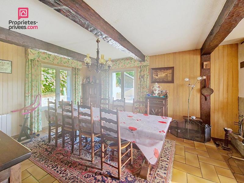 Maison - 180 m² - 8 pièces