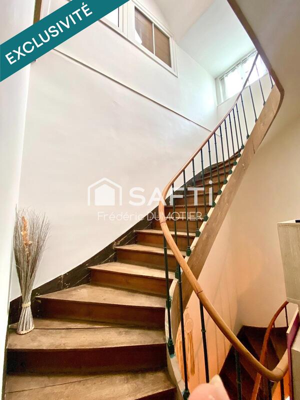 Maison - 181 m² - 8 pièces