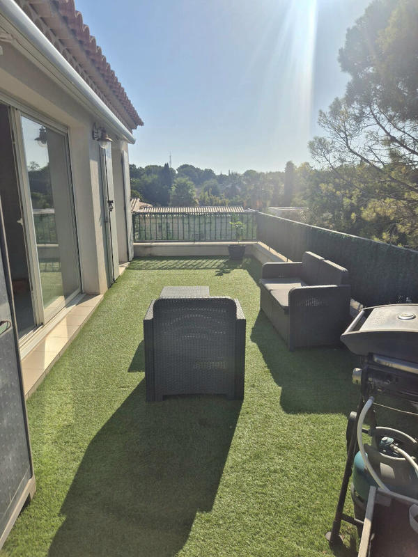 Appartement - 64 m² - 3 pièces