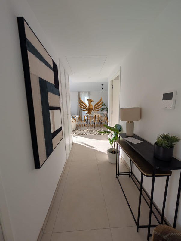 Appartement - 94 m² - 4 pièces