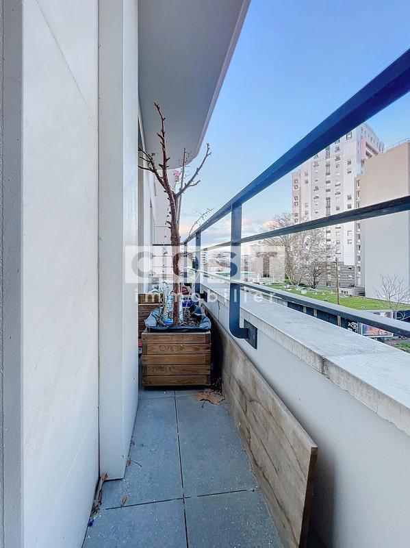 Appartement - 83 m² - 4 pièces