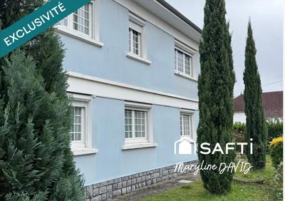 Maison - 235 m² - 9 pièces