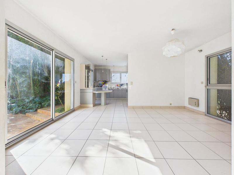 Maison - 160 m² - 7 pièces