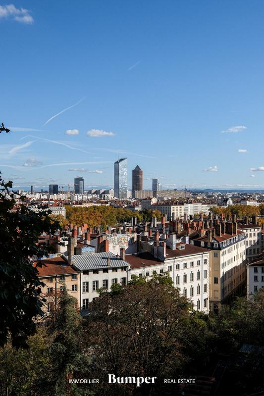 Appartement - 97 m² - 4 pièces