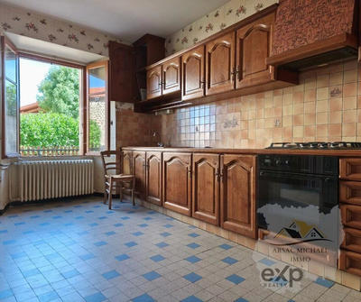 Maison traditionnelle - 125 m² - 6 pièces