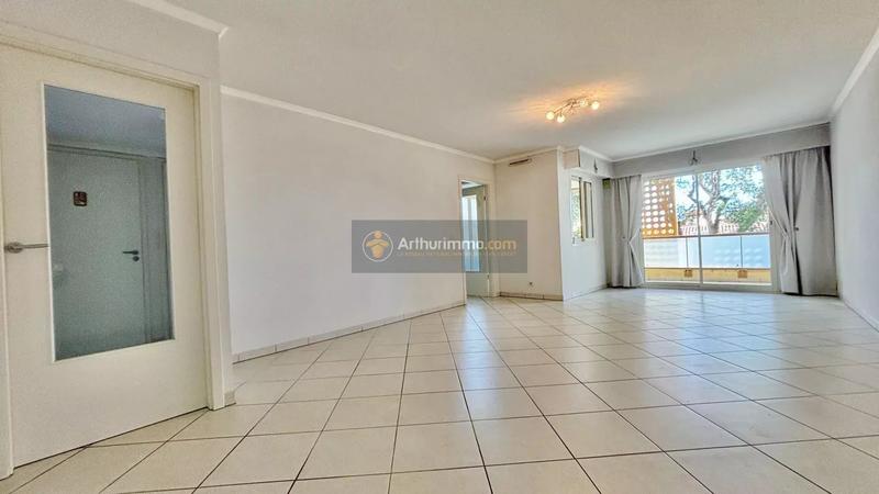 Appartement - 75 m² - 3 pièces