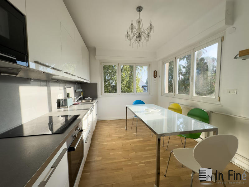 Appartement - 105 m² - 5 pièces