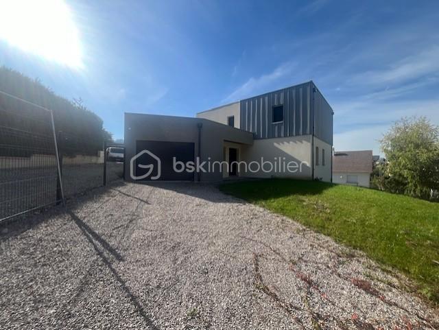 Maison - 150 m² - 5 pièces