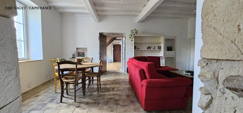 Maison - 285 m² - 9 pièces