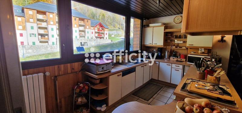 Maison - 152 m² - 6 pièces