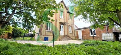 Maison - 91 m² - 4 pièces