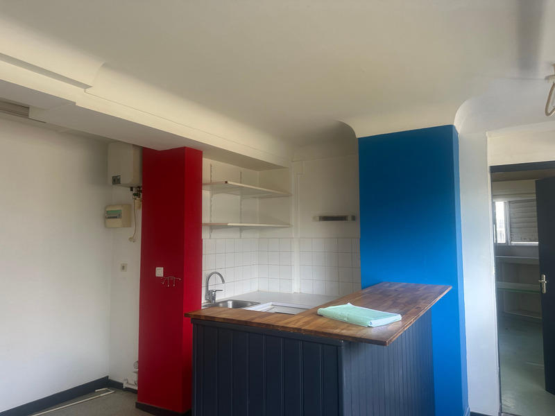 Local commercial - 268 m² - 4 pièces