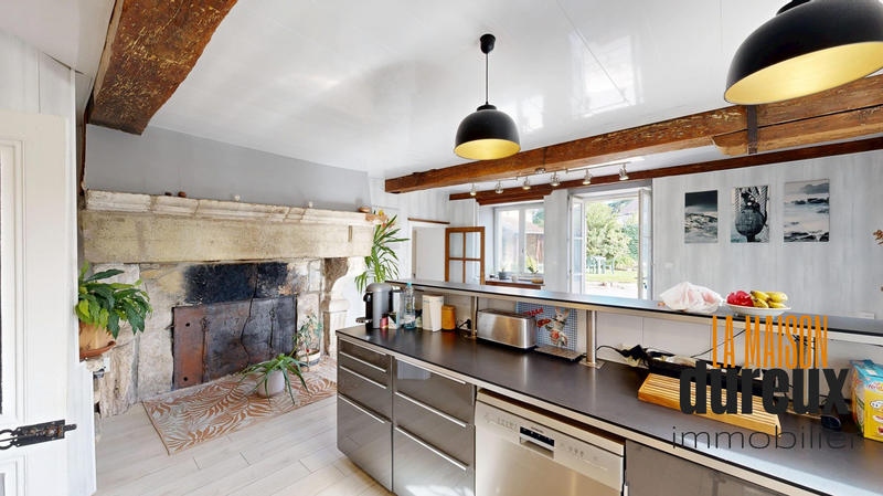 Maison ancienne - 223 m² - 6 pièces