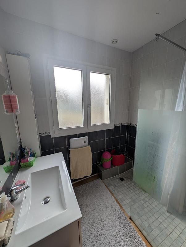 Maison - 93 m² - 4 pièces