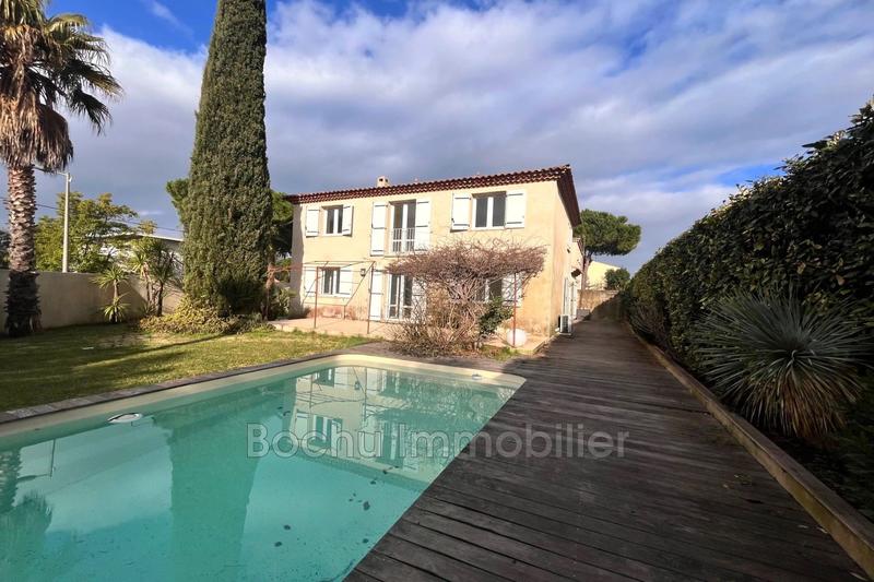 Maison - 143 m² - 6 pièces