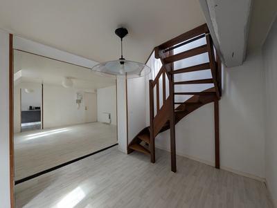 Duplex - 97 m² - 5 pièces