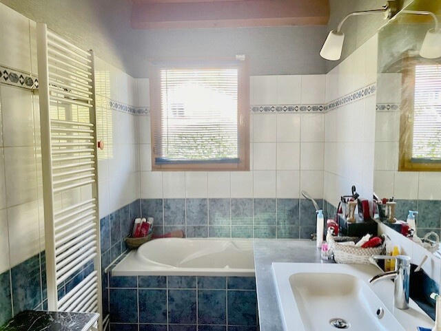 Maison - 141 m² - 5 pièces