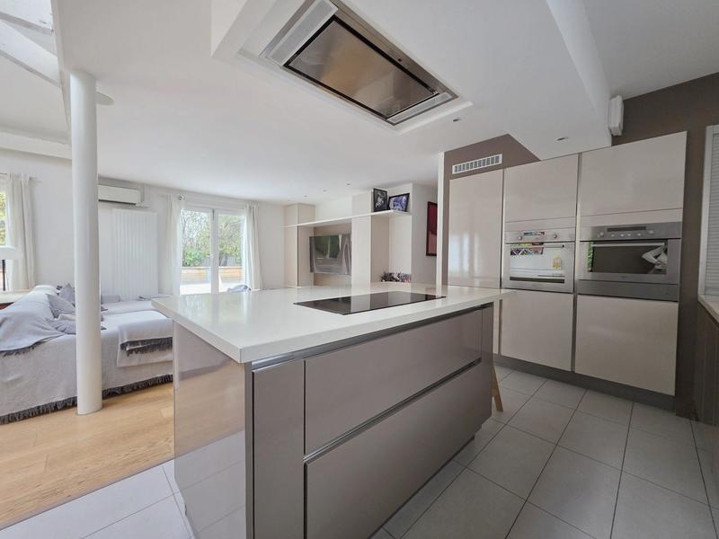 Maison - 148 m² - 6 pièces