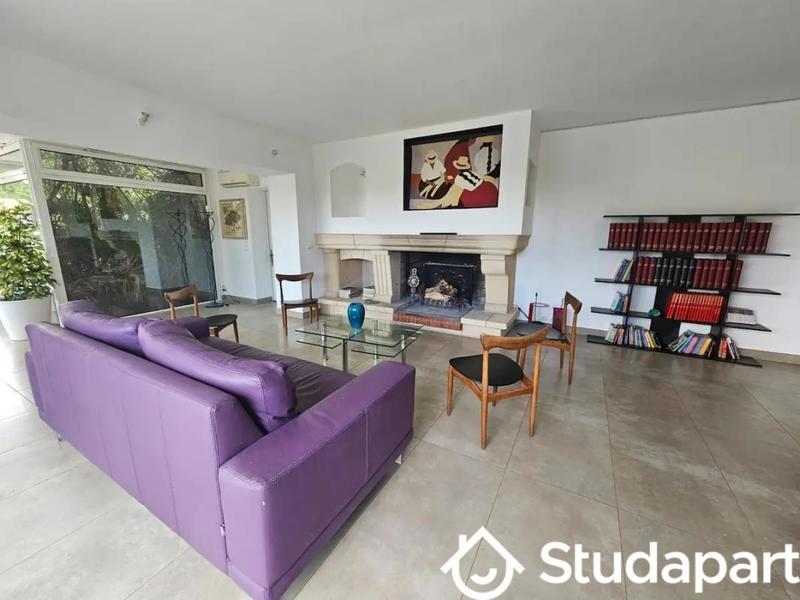 Chambre - 20 m² - 1 pièce